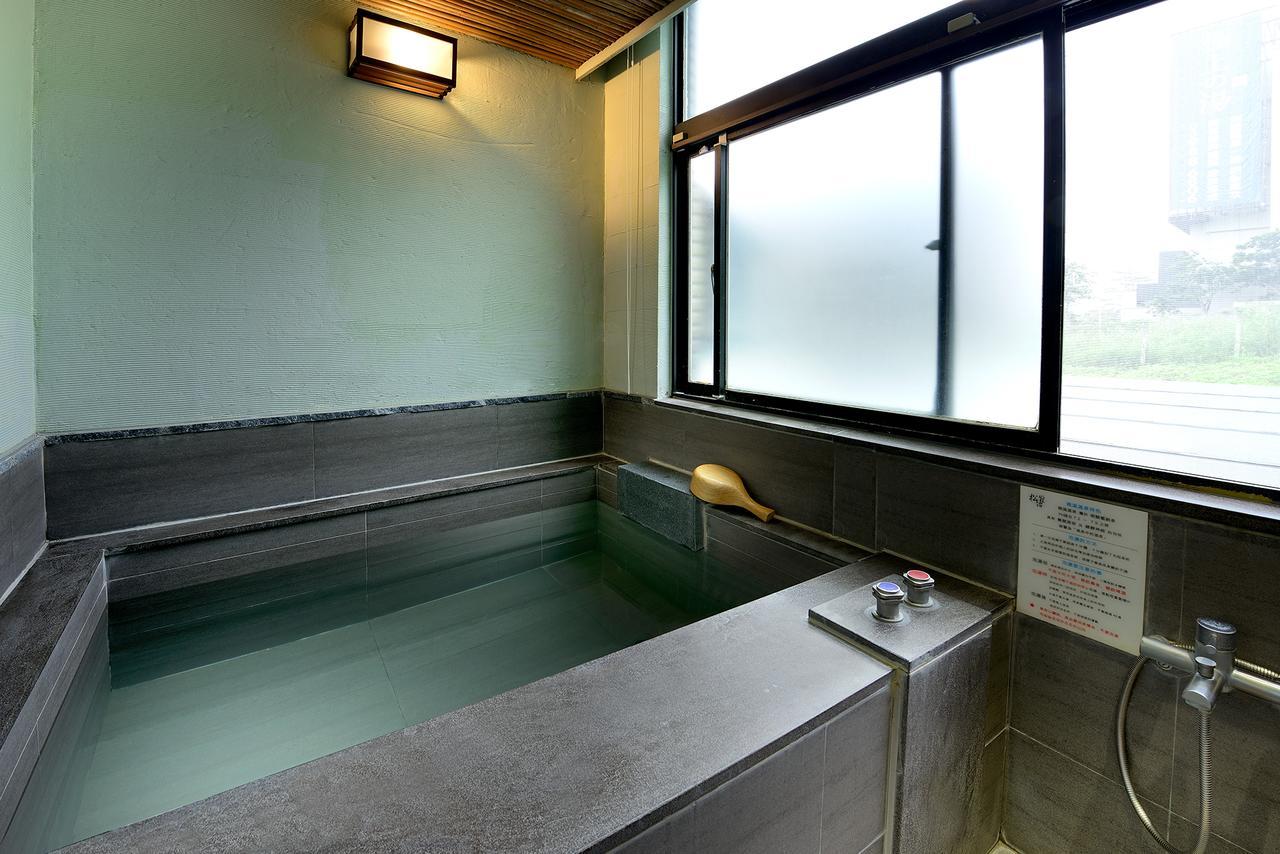 Bed and Breakfast 松語墅溫泉居 Pine Hot Spring Jiaoxi Zewnętrze zdjęcie